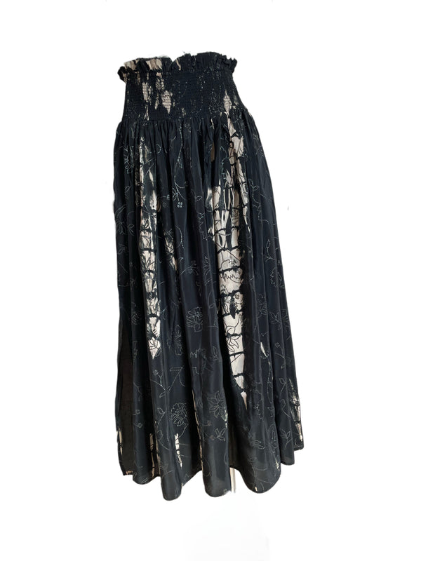 BESTICKTER SEIDEN ROCK AUS VINTAGE SEIDE